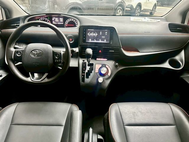 TOYOTA豐田 SIENTA  第5張相片