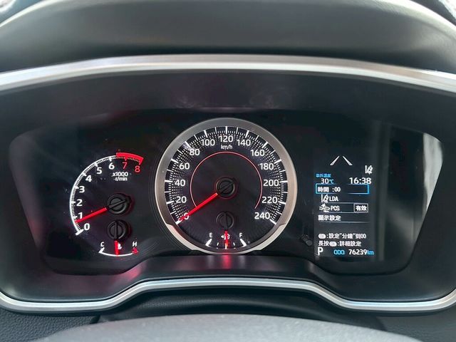 TOYOTA豐田 ALTIS  第11張相片