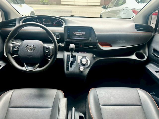 TOYOTA豐田 SIENTA  第5張相片