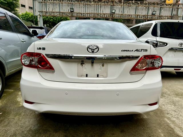 TOYOTA豐田 ALTIS  第4張相片