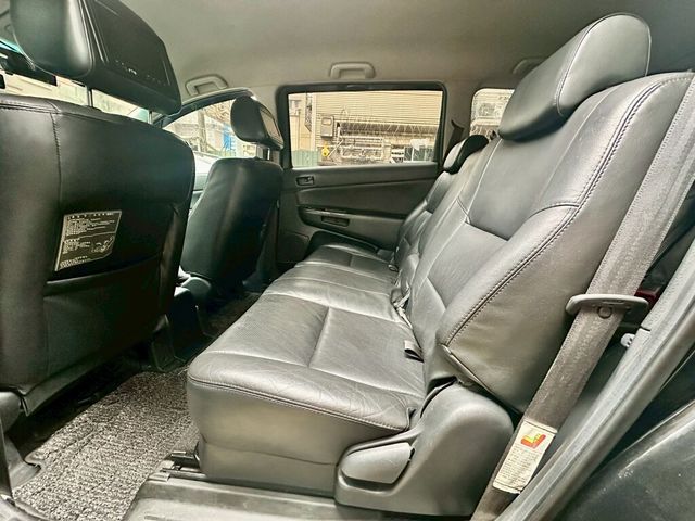 TOYOTA豐田 WISH  第6張相片