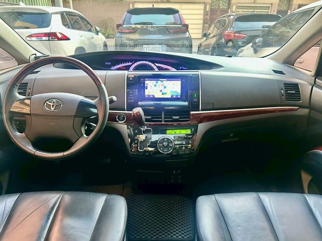 TOYOTA豐田 PREVIA  第5張相片
