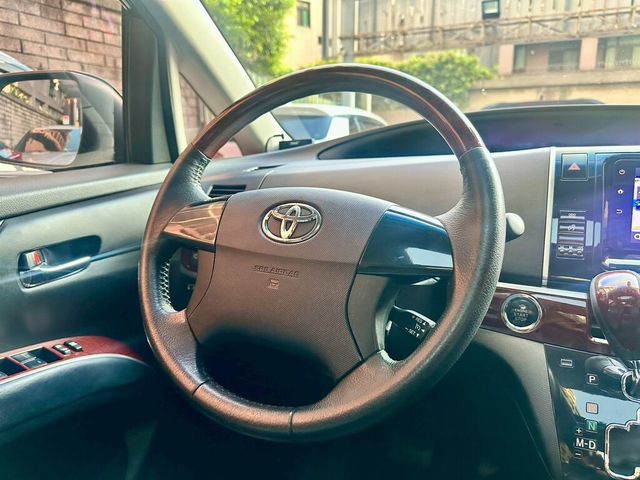 TOYOTA豐田 PREVIA  第8張相片