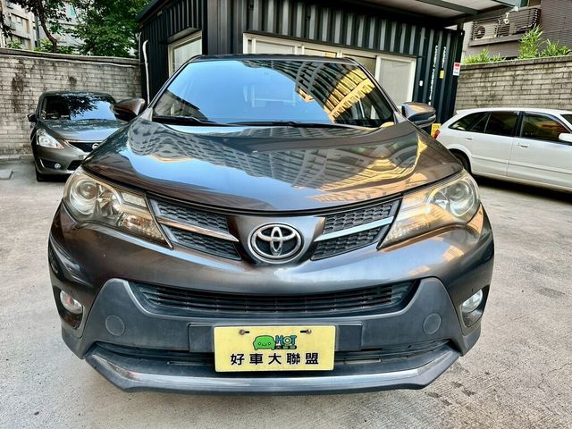 TOYOTA豐田 RAV4  第2張相片