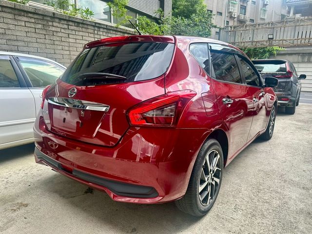 NISSAN日產 TIIDA  第3張相片
