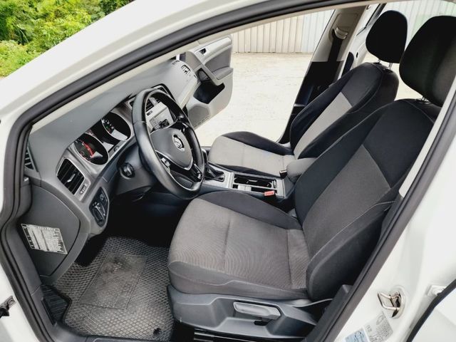VOLKSWAGEN福斯 GOLF  第8張相片