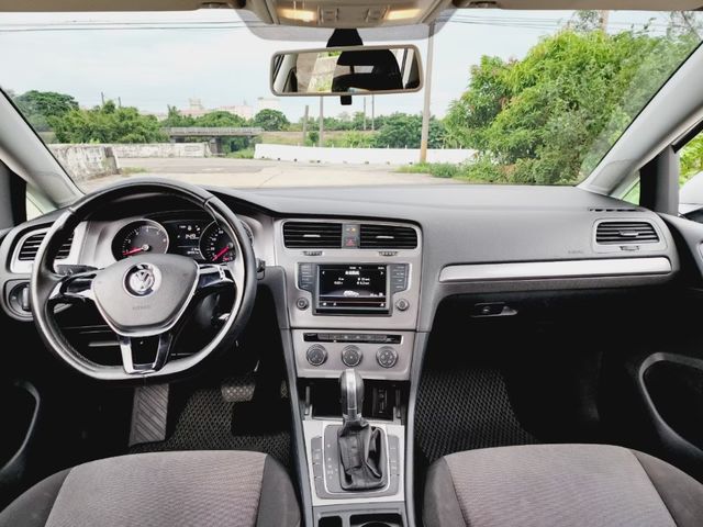 VOLKSWAGEN福斯 GOLF  第9張相片