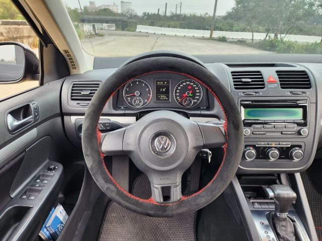 VOLKSWAGEN福斯 JETTA  第5張相片