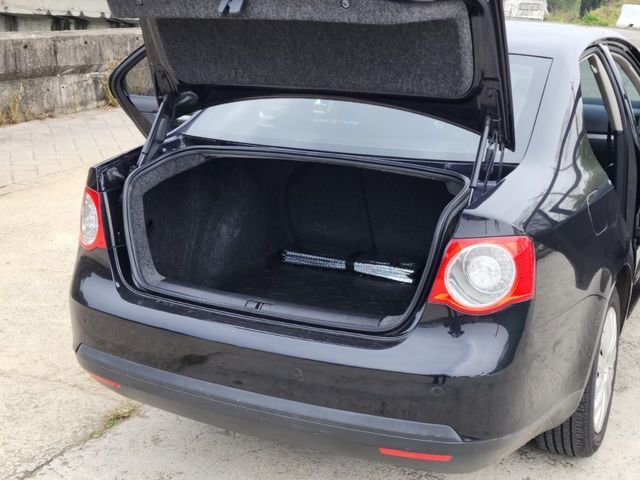 VOLKSWAGEN福斯 JETTA  第15張相片