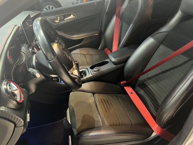 Mercedes-Benz/賓士 A-CLASS  第10張相片