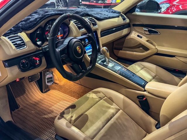 981 Cayman S 稀有3.4 全車崩品升級 GT4外觀/ X73電子懸吊/跑車計時器/BOSE音響/19吋鋁圈  全車TWL碳纖維套件 鍛造碳纖維GT4大尾翼/碳纖維引擎蓋/碳纖維開孔葉子版/碳纖維小尾翼/碳纖維後下/碳纖維風刀/ 碳纖維進氣側蓋/碳纖維側裙/碳纖維後下巴 /正蠍子排氣中尾段/新款GT方向盤  第12張相片