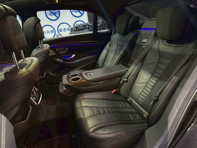 Mercedes-Benz/賓士 S400  第10張相片