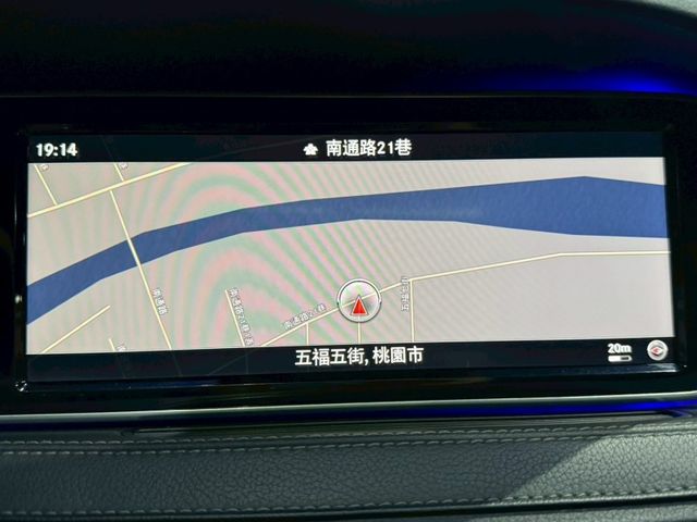 Mercedes-Benz/賓士 S400  第11張相片