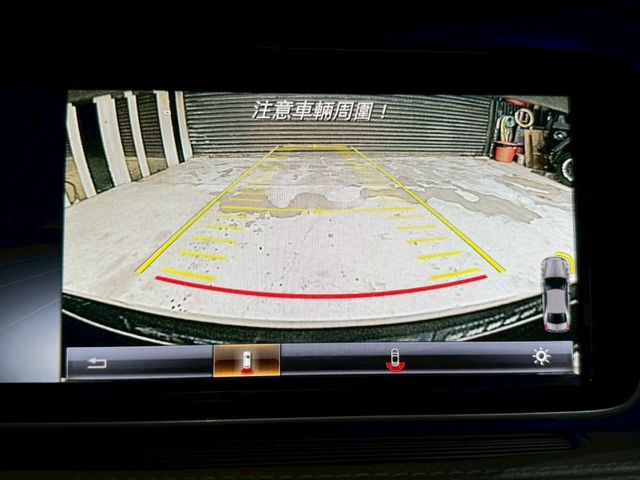 Mercedes-Benz/賓士 S400  第16張相片