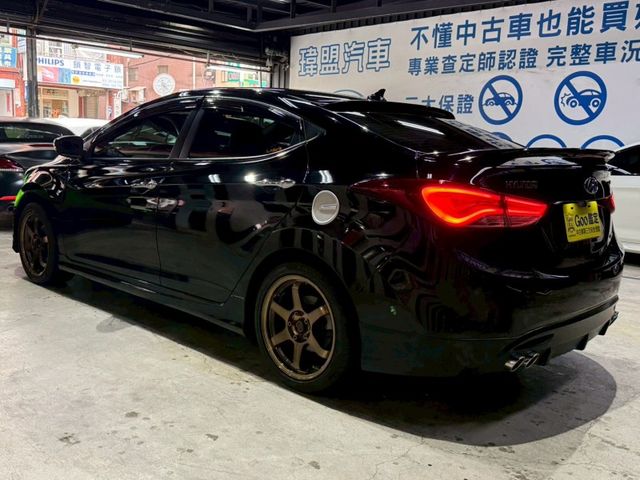 GLS旗艦型 僅跑6萬公里 駕駛座電動椅 倒車顯影 衛星導航  天窗 恆溫空調 定速巡航 一鍵啟動 方向盤快控 摸門解鎖 改裝類ET37古銅色輪框 四條胎皮來令片剛做好更新 保養剛做完 內外裝超挺  第6張相片