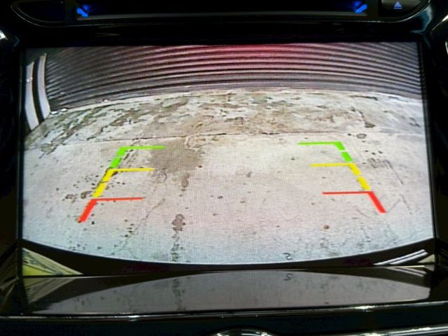 GLS旗艦型 僅跑6萬公里 駕駛座電動椅 倒車顯影 衛星導航  天窗 恆溫空調 定速巡航 一鍵啟動 方向盤快控 摸門解鎖 改裝類ET37古銅色輪框 四條胎皮來令片剛做好更新 保養剛做完 內外裝超挺  第22張相片