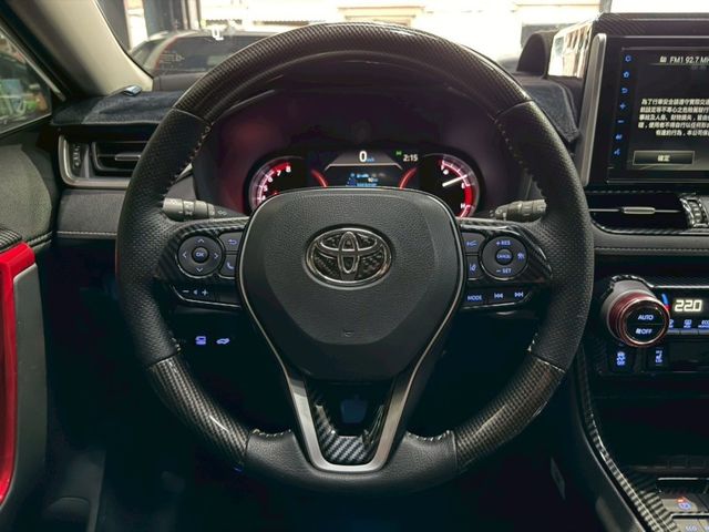 Toyota RAV4  第9張相片