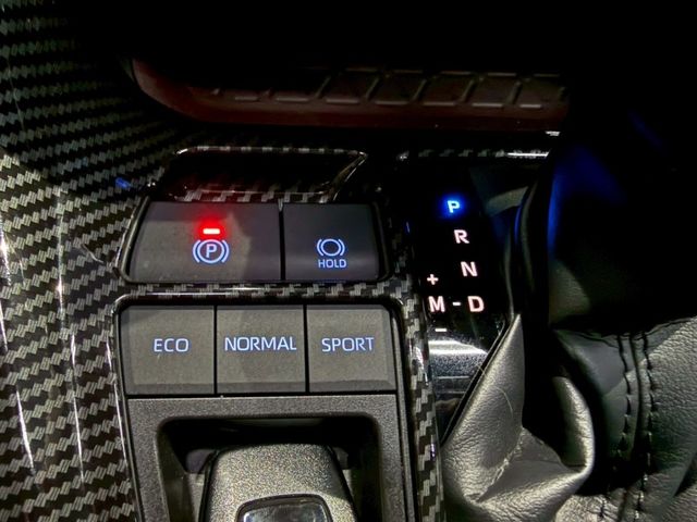 Toyota RAV4  第24張相片