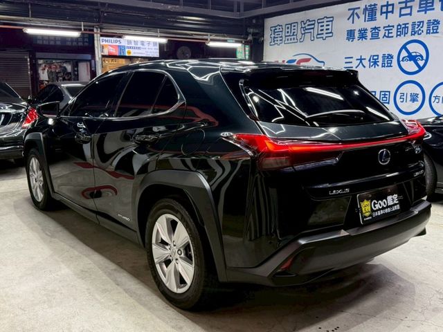 Lexus UX  第7張相片