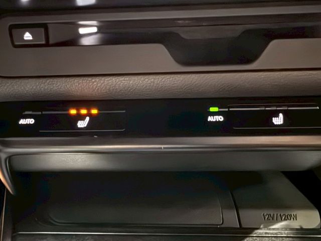 Lexus UX  第12張相片