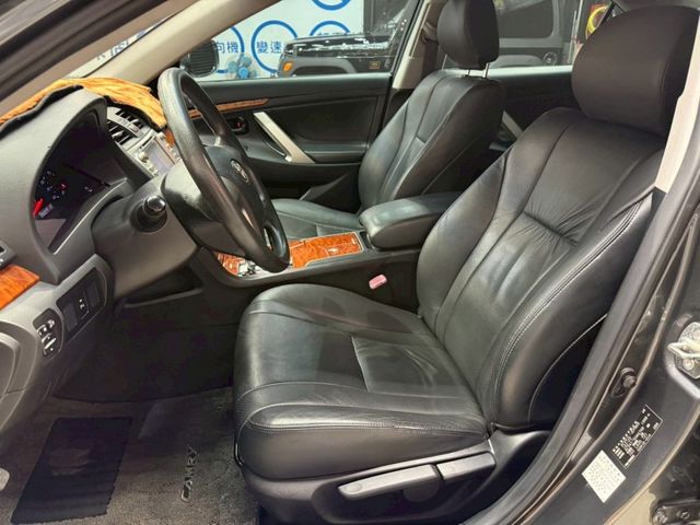 Toyota Camry  第11張相片