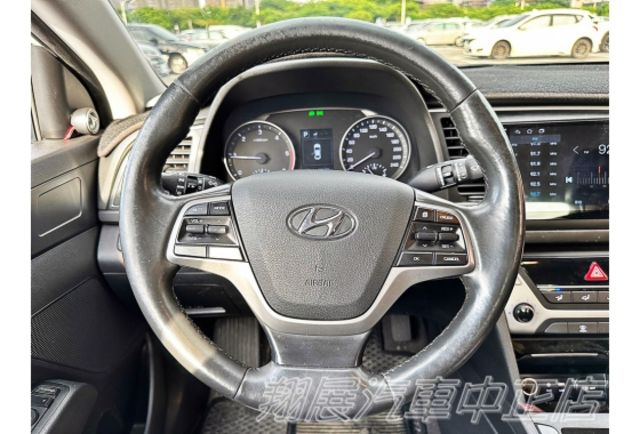 可全額貸款 零元交車 超低月付專案~ 免保人!!  第12張相片