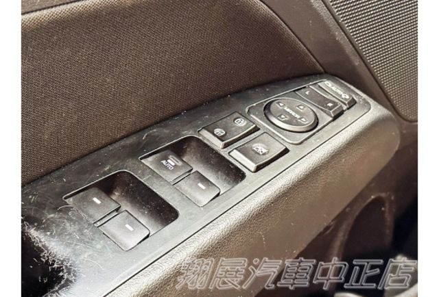 可全額貸款 零元交車 超低月付專案~ 免保人!!  第19張相片