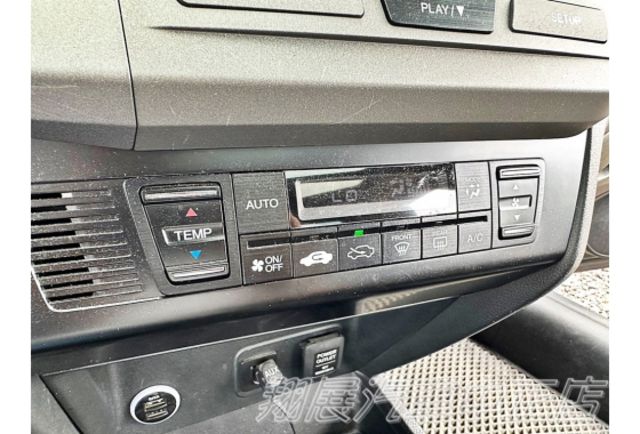 可全額貸款 零元交車 超低月付專案~ 免保人!!  第11張相片