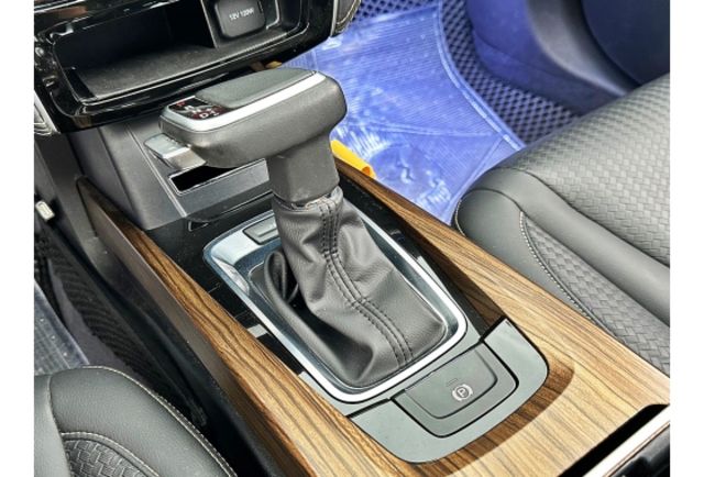 LUXGEN U6 GT  第15張相片