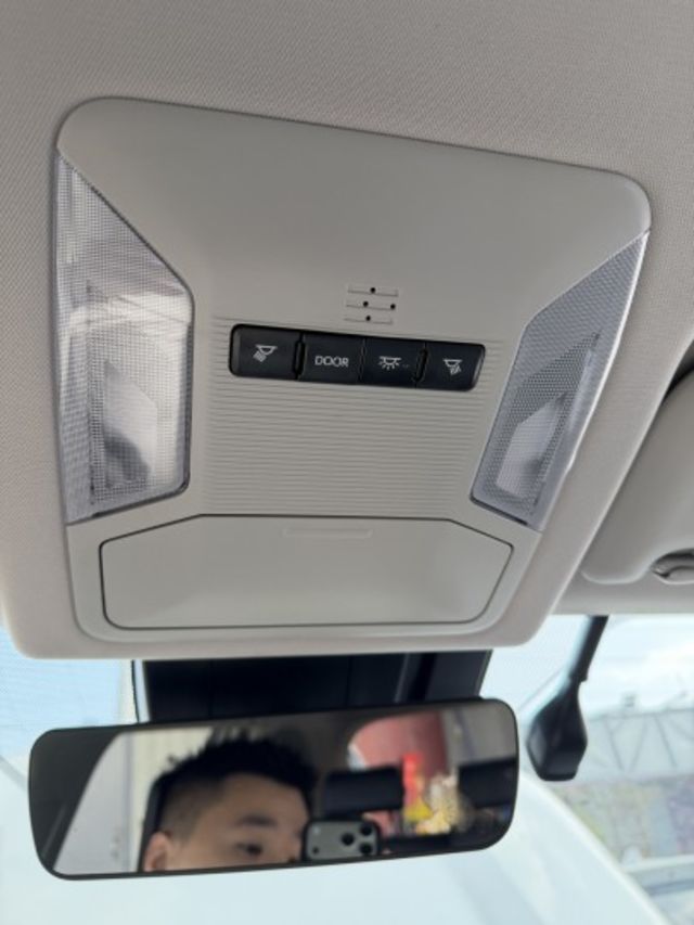 2021 Toyota RAV4，里程少車況佳，空間大又省油，家庭與通勤首選，喜歡直接私訊賞車！  第7張相片