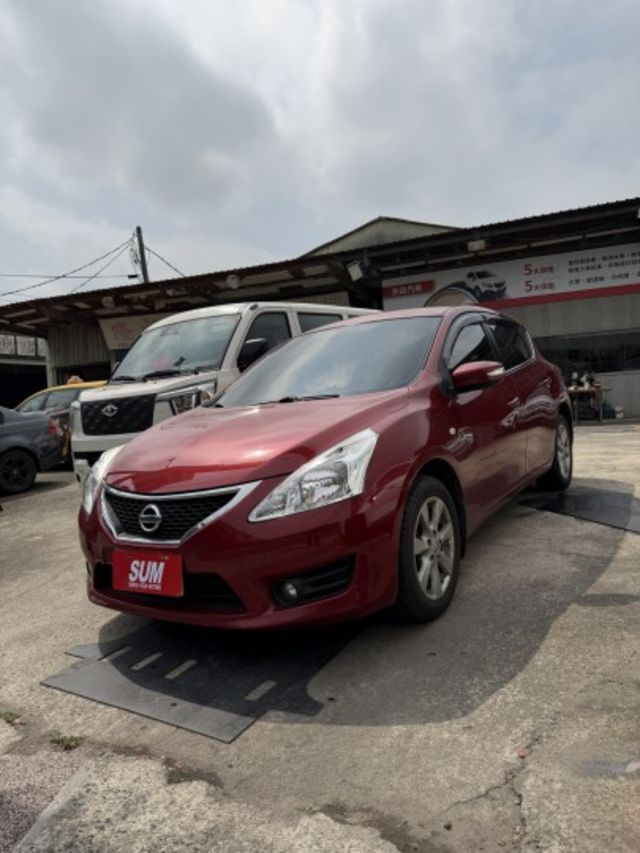 2015 TIIDA 外型俐落時尚、內裝精緻如新，兼具質感與實用的完美代步首選  第2張相片
