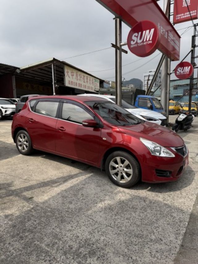 2015 TIIDA 外型俐落時尚、內裝精緻如新，兼具質感與實用的完美代步首選  第4張相片