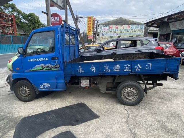不整理最便宜！Veryca貨車只要9.8萬｜原車況直接賣  第7張相片