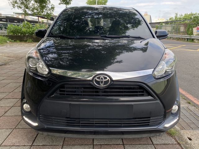 大空間、小油耗，全家出遊最剛好｜2019 Toyota Sienta，台灣二手市場超人氣七人座首選！  第2張相片