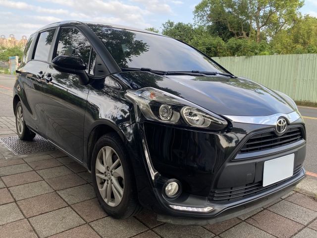 大空間、小油耗，全家出遊最剛好｜2019 Toyota Sienta，台灣二手市場超人氣七人座首選！  第3張相片