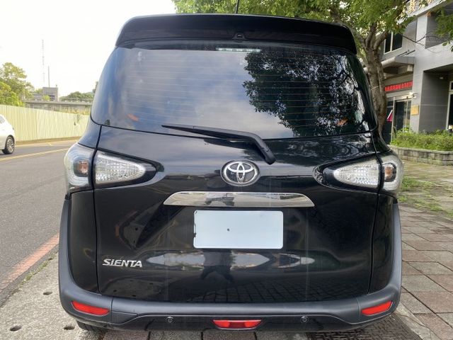 大空間、小油耗，全家出遊最剛好｜2019 Toyota Sienta，台灣二手市場超人氣七人座首選！  第5張相片