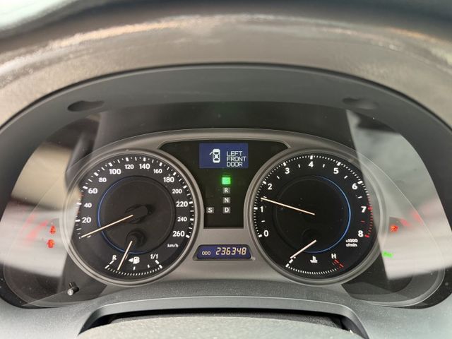 Lexus IS250 經典運動豪華房車，操控與舒適兼具，現在只要19.8萬，輕鬆入主 Lexus 質感生活。  第3張相片