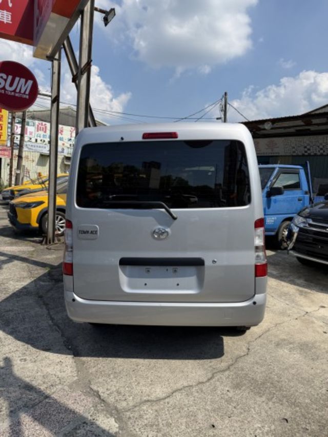 2023 Toyota Town Ace｜省油耐操超能載，陪你打拼每一趟！  第4張相片
