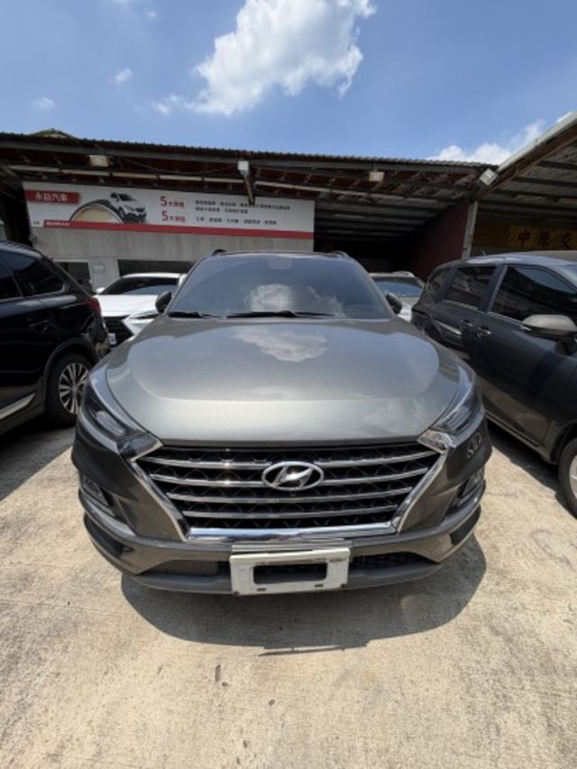 2019 Hyundai Tucson｜熱門休旅首選，大空間、高CP值，載家人、載夢想一次滿足！  第2張相片