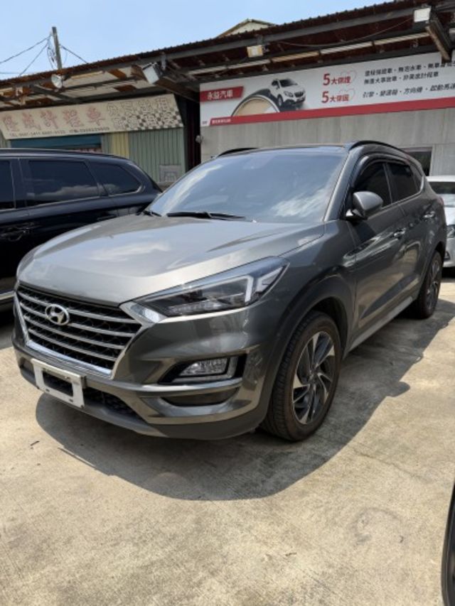 2019 Hyundai Tucson｜熱門休旅首選，大空間、高CP值，載家人、載夢想一次滿足！  第4張相片