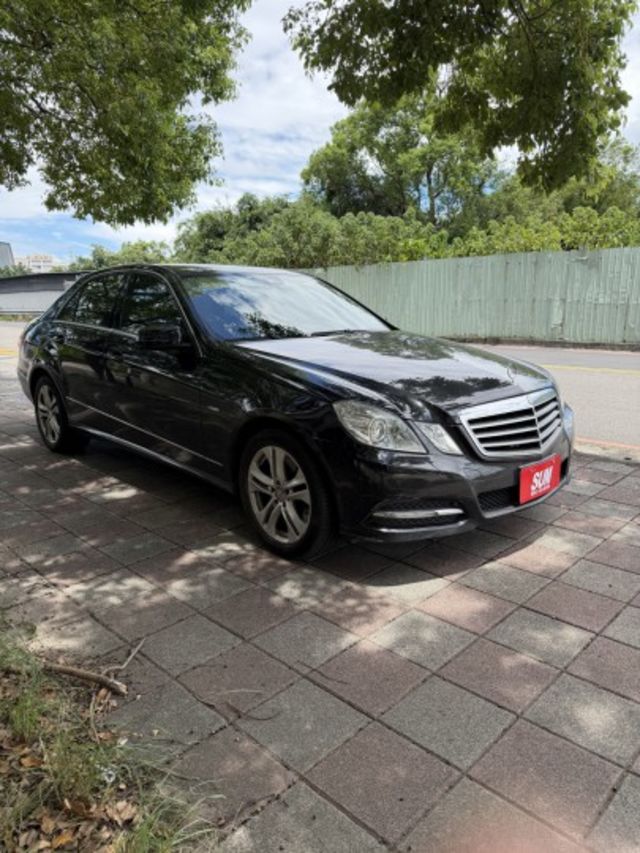 2011 Mercedes-Benz E250 CGI｜經典豪華，歷久彌新  第4張相片