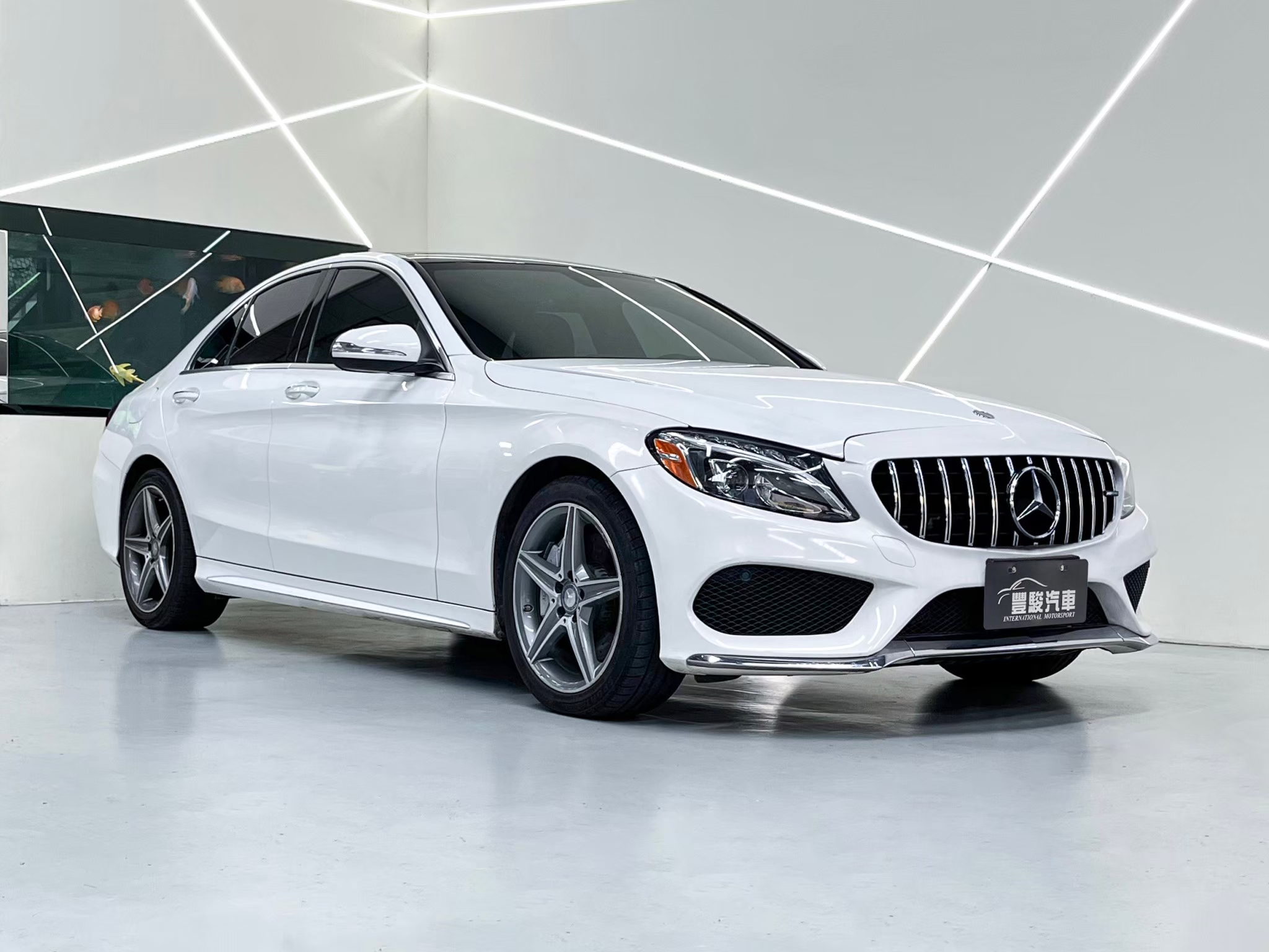 W205 C300 AMG Line.柏林.全景天窗.四傳.摸門.盲點  第1張相片