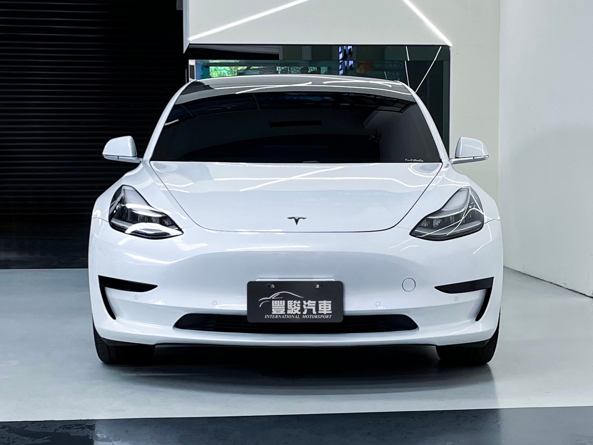 Model3 SR版本.頂級連線.全速域跟車.環景 挑戰最低價  第11張相片