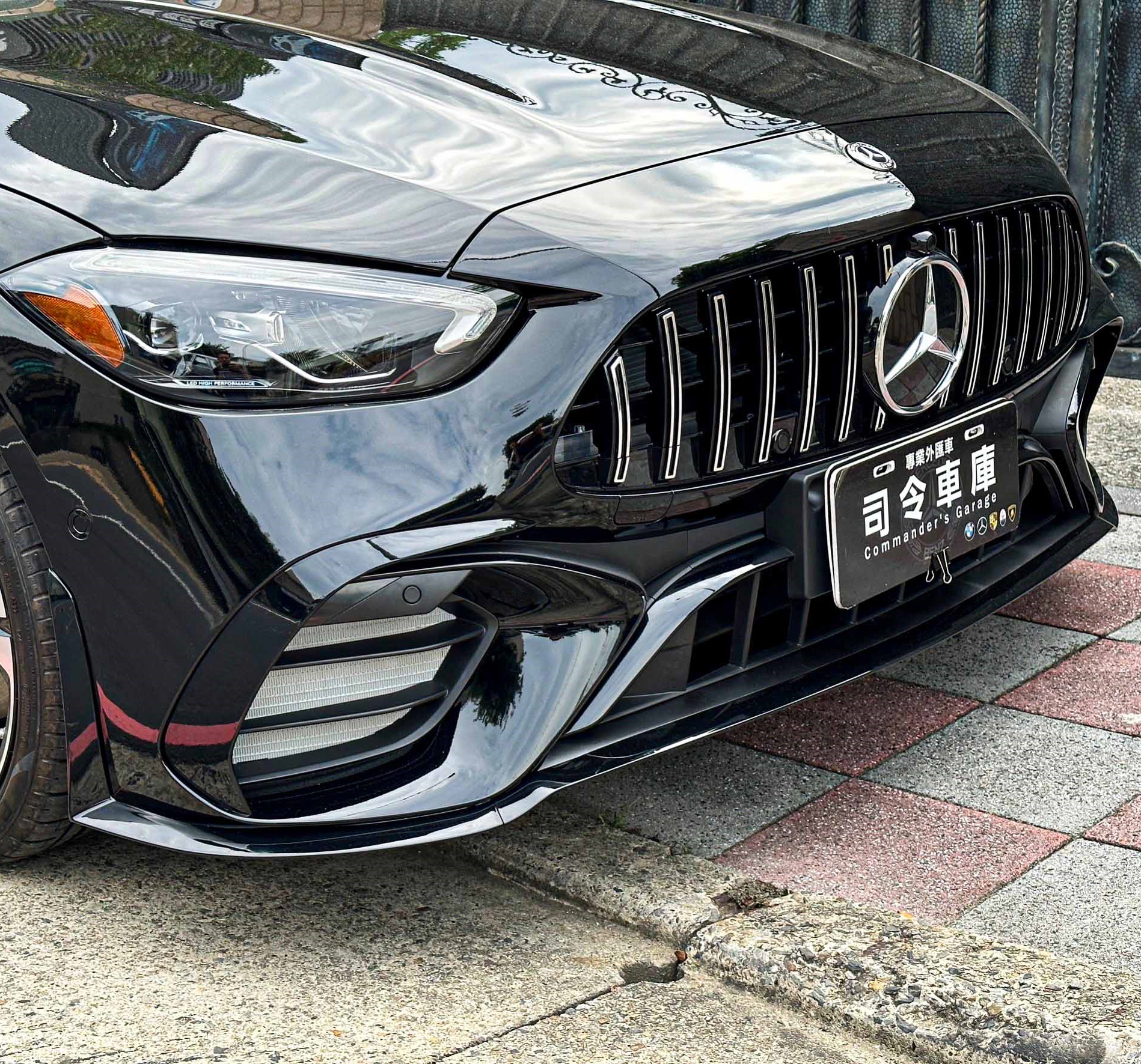 W206 C300 全新車.下訂贈原廠跟車系統.LED頭燈.天窗  第2張相片