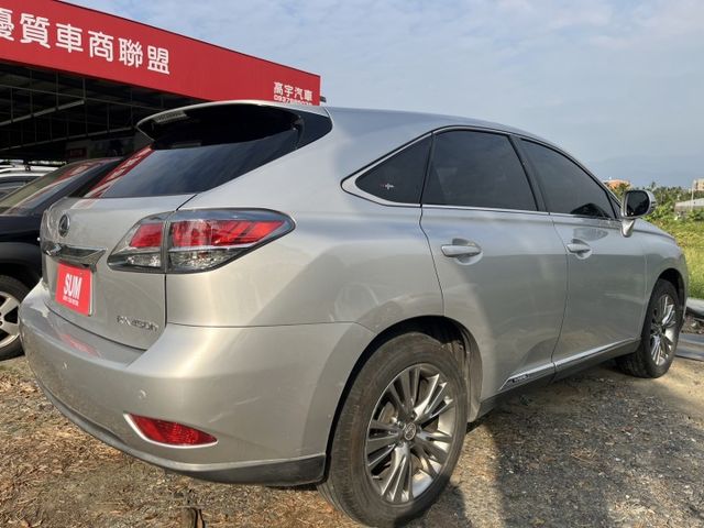 油電休旅! 豪華氣派!  第5張相片
