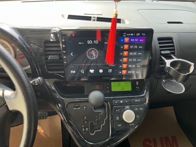 七人座好養好開轎車式底盤休旅車!  第8張相片