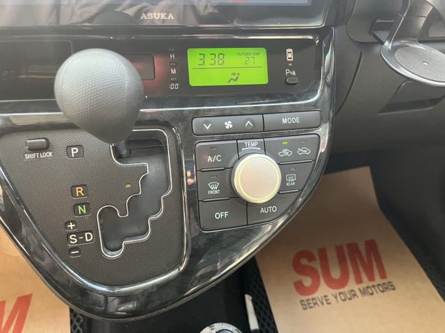 七人座好養好開轎車式底盤休旅車!  第9張相片