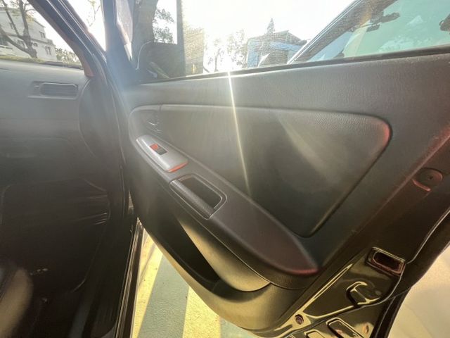 1,500cc便宜即可入手代步車  第18張相片