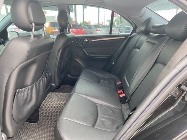 M-BENZ賓士 C240  第7張相片