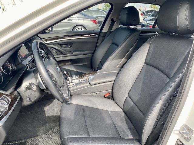 BMW寶馬 520D  第6張相片